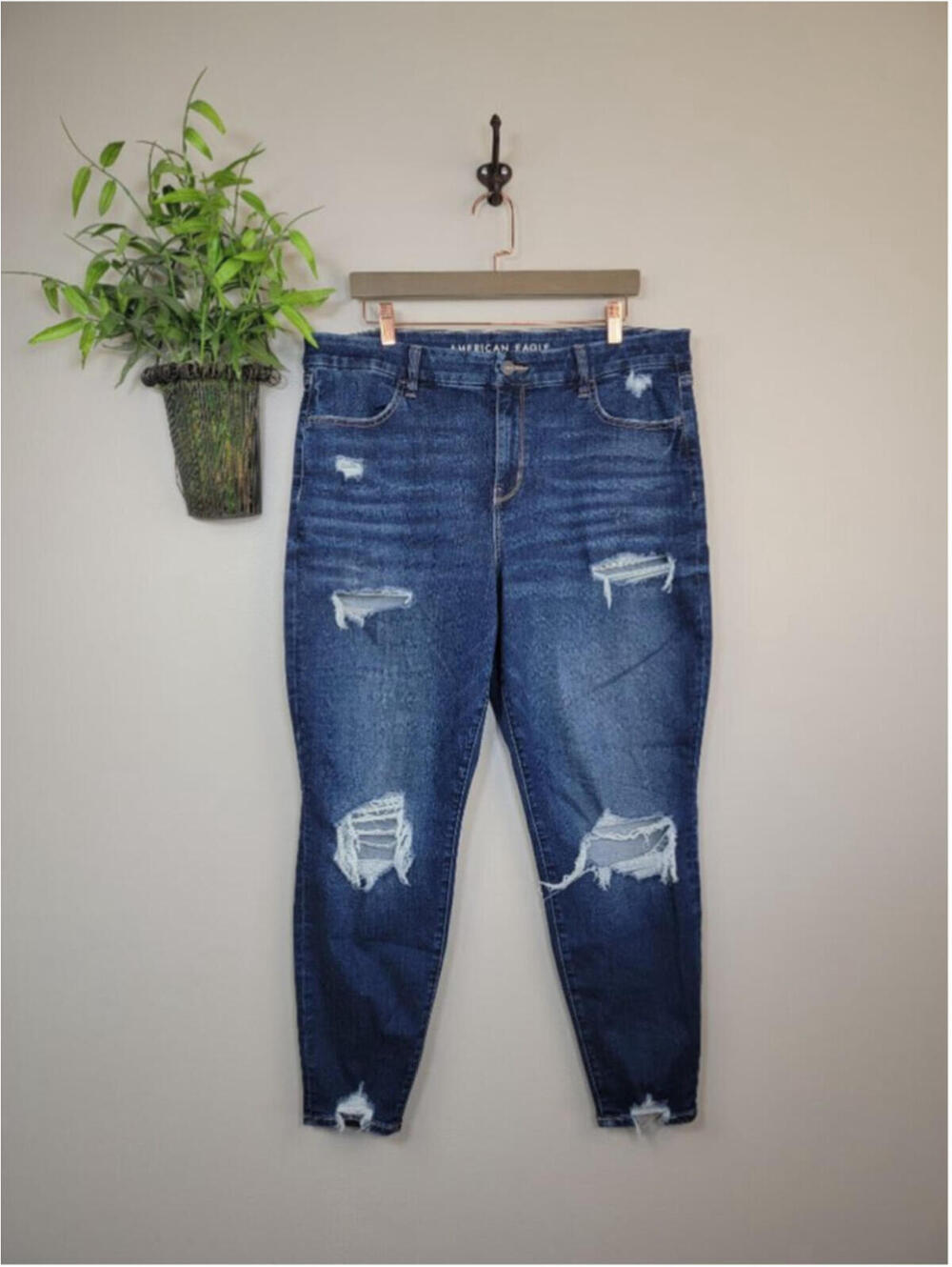 AE 18 American Eagle Curvy Skinny Jeans Hi Rise Jeggings Distressed Next Level